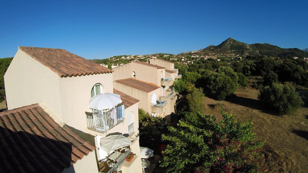 Motel Le Vieux Moulin LʼÎle-Rousse エクステリア 写真